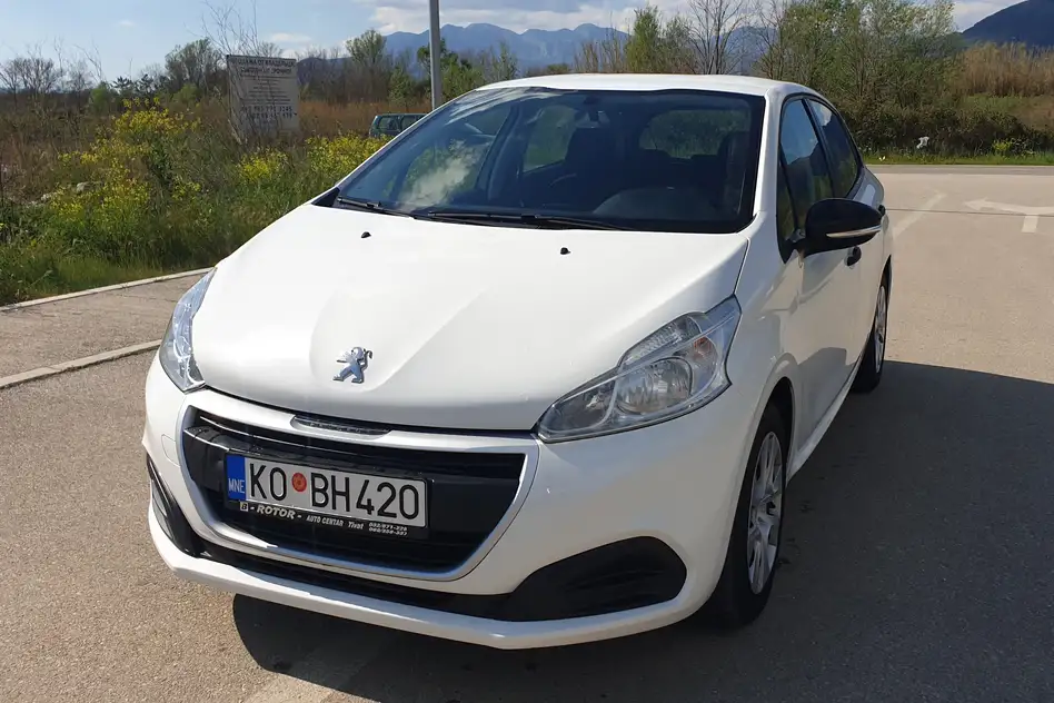 Peugeot 208, photo 2